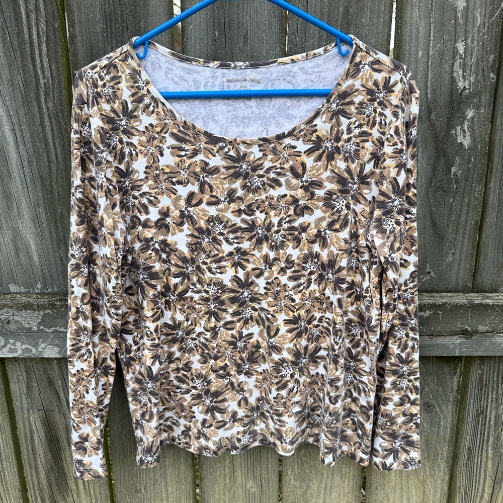 White Stag shirt *perfect for bundling*
